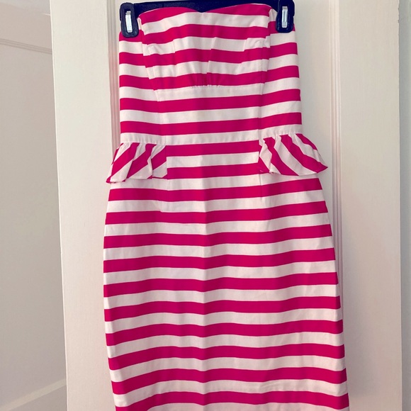 Lilly Pulitzer Dresses & Skirts - Lilly Pulitzer Hot Pink Stripe Dress 00
